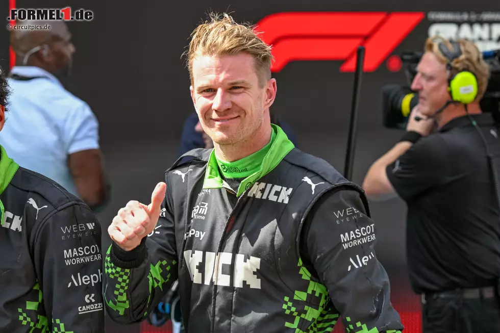 Nico Hülkenberg (Redaktion: 1) - Ja, abziehen muss man eigentlich das Qualifying. Doch wenn man im Sauber im Rennen auf P5 fährt, sehen wir darüber einmal hinweg. Denn er hat damit dieses Mal genau das "Besondere" gezeigt, das wir bei der Bestnote immer fordern. Foto zur News: Nico Hülkenberg (Redaktion: 1) - Ja, abziehen muss man eigentlich das Qualifying. Doch wenn man im Sauber im Rennen auf P5 fährt, sehen wir darüber einmal hinweg. Denn er hat damit dieses Mal genau das "Besondere" gezeigt, das wir bei der Bestnote immer fordern.