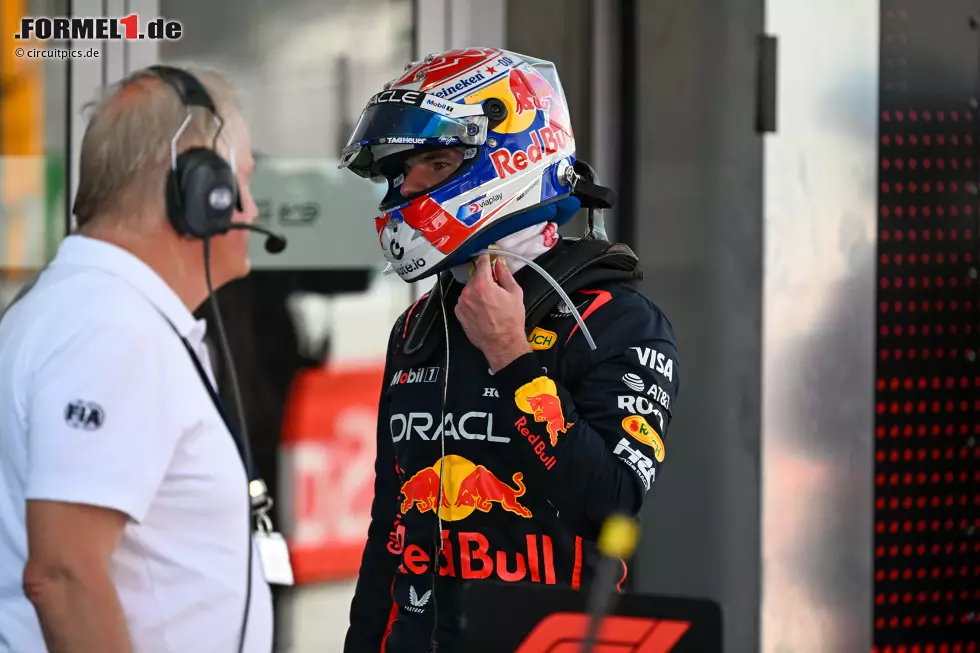 Max Verstappen (Redaktion: 6) - Wir sind gnadenlos. Selbst wenn man davon absieht, dass seine Aktion gegen Russell grob unsportlich war, brachte er sich damit selbst um ein Topergebnis und wertvolle Punkte im WM-Kampf. Hat inzwischen auch selbst eingesehen, dass so etwas nicht passieren darf. Unwürdig. Foto zur News: Max Verstappen (Redaktion: 6) - Wir sind gnadenlos. Selbst wenn man davon absieht, dass seine Aktion gegen Russell grob unsportlich war, brachte er sich damit selbst um ein Topergebnis und wertvolle Punkte im WM-Kampf. Hat inzwischen auch selbst eingesehen, dass so etwas nicht passieren darf. Unwürdig.