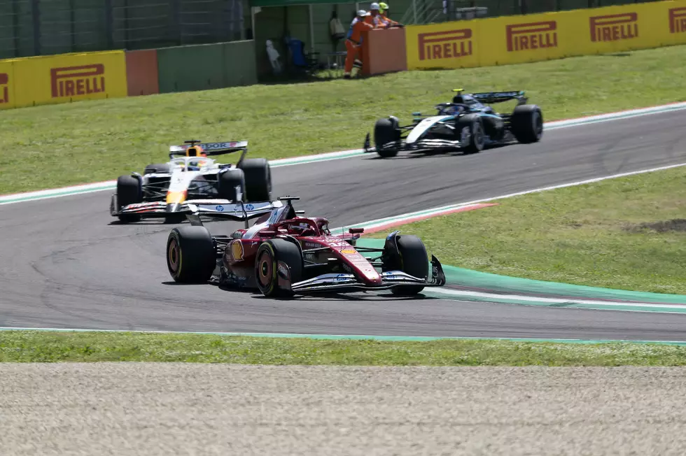 Foto zur News: Charles Leclerc (Marc Surer: 3) - "Im Rennen war das Safety-Car gegen ihn, denn er hatte keine neuen Reifen mehr. Aber warum probiert er im Qualifying nicht wie Alonso mal die Medium-Reifen?"