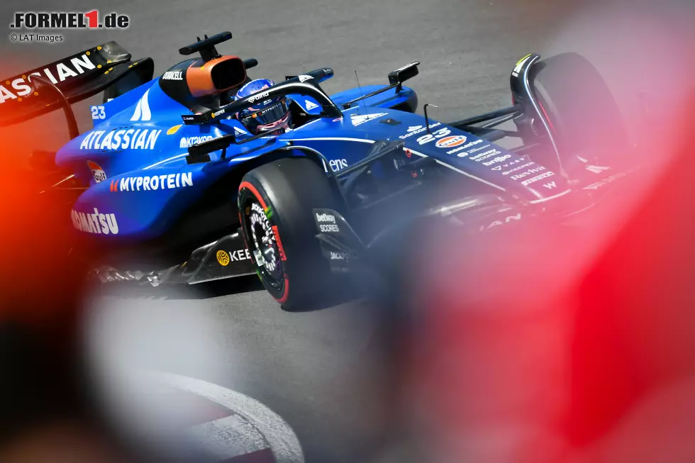 Alexander Albon (Marc Surer: 3) - "Trotz dem Problem mit der Motorhaube auf dem neunten Startplatz. Da kann man nicht meckern. Dafür der Ausritt im Rennen." Foto zur News: Alexander Albon (Marc Surer: 3) - "Trotz dem Problem mit der Motorhaube auf dem neunten Startplatz. Da kann man nicht meckern. Dafür der Ausritt im Rennen."