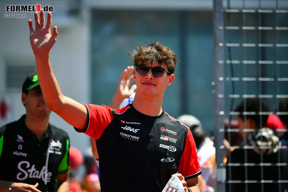 Oliver Bearman (Redaktion: 4) - Uns hat er nicht ganz so überzeugt. Im Qualifying in Q2 raus, im Rennen dann unauffällig und im Schatten des Teamkollegen. Keine schlechte Leistung, weshalb ihn einige in der Redaktion auch etwas besser gesehen haben. Letztendlich reicht es aber nicht ganz zur 3. Foto zur News: Oliver Bearman (Redaktion: 4) - Uns hat er nicht ganz so überzeugt. Im Qualifying in Q2 raus, im Rennen dann unauffällig und im Schatten des Teamkollegen. Keine schlechte Leistung, weshalb ihn einige in der Redaktion auch etwas besser gesehen haben. Letztendlich reicht es aber nicht ganz zur 3.