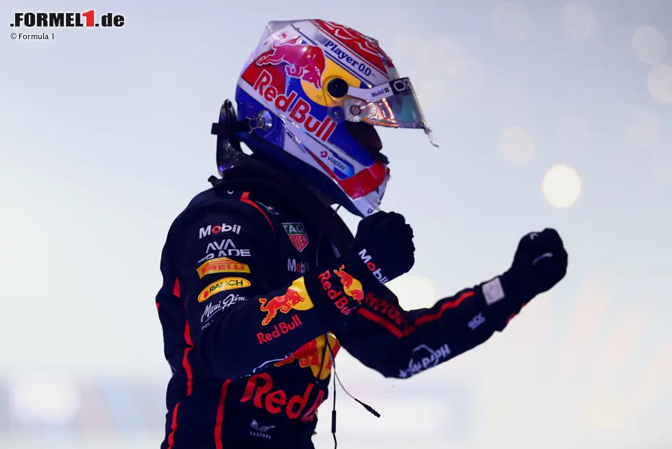 Foto zur News: Max Verstappen (Redaktion: 2) - Nur ein Redakteur hätte bei uns ebenfalls die Bestnote gegeben. Der Rest moniert unter anderem den durchwachsenen Sprint, wo er beim Qualifying hinter Tsunoda landete. Dazu hätte er ohne den McLaren-Fehler wohl keine echte Chance auf den Sieg gehabt.