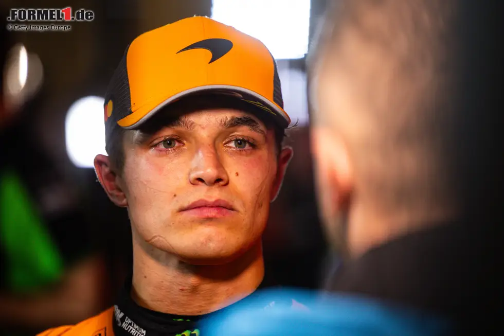 Foto zur News: Lando Norris (Redaktion: 3) - Erneute Zustimmung. Machte im Qualifying einen Fehler und verlor gleich beim Start eine weitere Position an Verstappen. Für die Strategie konnte er nichts, aber auch davon abgesehen machte er an diesem Wochenende nicht den besten Eindruck.
