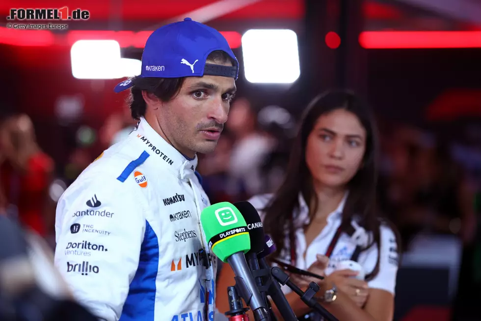 Foto zur News: Carlos Sainz (Redaktion: 3) - Auch der Spanier bekommt von uns eine bessere Note, weil er ohne den Unfall mit Bearman wohl gepunktet hätte. Im Schatten des Teamkollegen zwar, aber etwas besser als unser Experte haben wir ihn trotzdem gesehen.