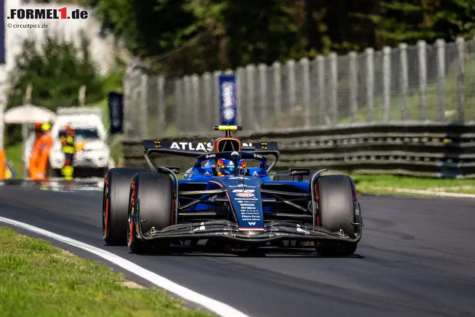 Foto zur News: Carlos Sainz (Marc Surer: 4) - "Er kriegt es einfach nicht auf die Reihe."