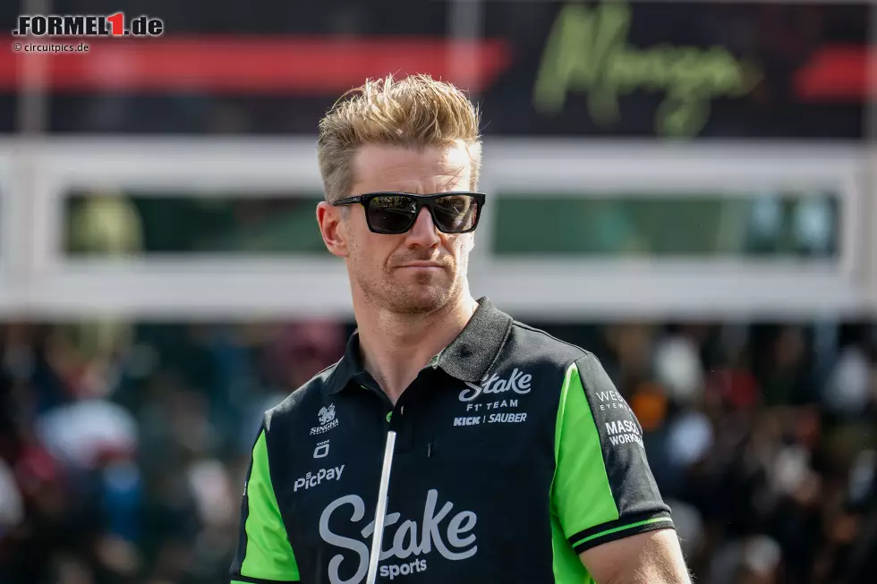 Foto zur News: Nico Hülkenberg (Redaktion: 3) - Bereits zum sechsten Mal in Folge qualifizierte sich der Deutsche nun hinter seinem Teamkollegen. Deswegen hätte ihm ein Redakteur für P12 am Samstag auch nur eine 4 gegeben. Ein Rennen hatte er dann unverschuldet nicht.