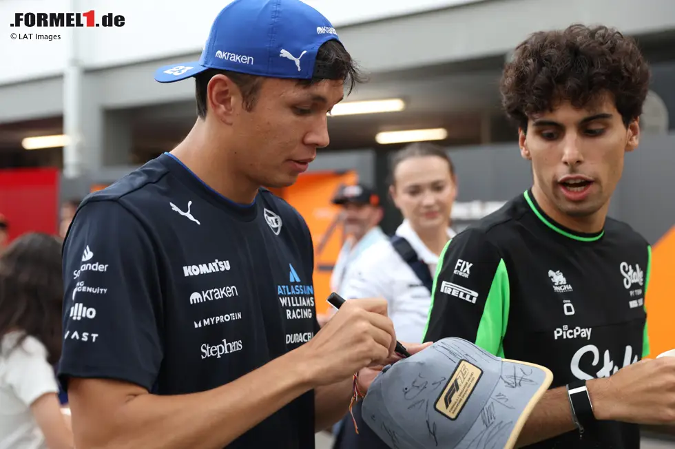 Foto zur News: Alexander Albon (Redaktion: 3) - Von uns bekommt er noch eine 3, weil er im Qualifying eigentlich vor seinem Teamkollegen landete. Bekam von Williams im Rennen dann ein Testset-up, das nicht funktionierte. Dafür ist P14 aus der Boxengasse am Ende noch halbwegs solide.