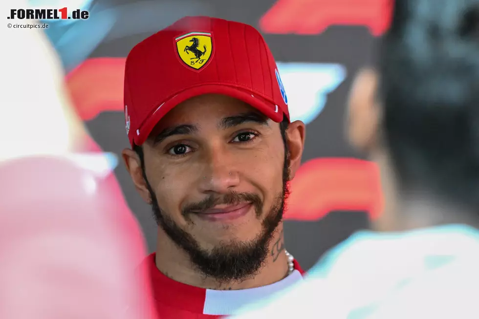 Lewis Hamilton (Redaktion: 4) - Auch bei uns hätten einige Redakteure wegen des ordentlichen Rennens noch eine 3 gegeben. Letztendlich landen wir aber auch hier bei einer schlechteren Note, weil der Rest des Wochenendes komplett für die Tonne war. Foto zur News: Lewis Hamilton (Redaktion: 4) - Auch bei uns hätten einige Redakteure wegen des ordentlichen Rennens noch eine 3 gegeben. Letztendlich landen wir aber auch hier bei einer schlechteren Note, weil der Rest des Wochenendes komplett für die Tonne war.