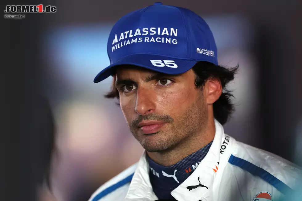 Foto zur News: Carlos Sainz (Redaktion: 3) - Wir geben eine bessere Note, weil die Strafe für den Lawson-Unfall unserer Meinung nach eine Fehlentscheidung war. War im Qualifying schneller als Albon und lag bis zum Crash auch vor seinem Teamkollegen. Der Unfall kostete daher vermutlich viele Punkte.