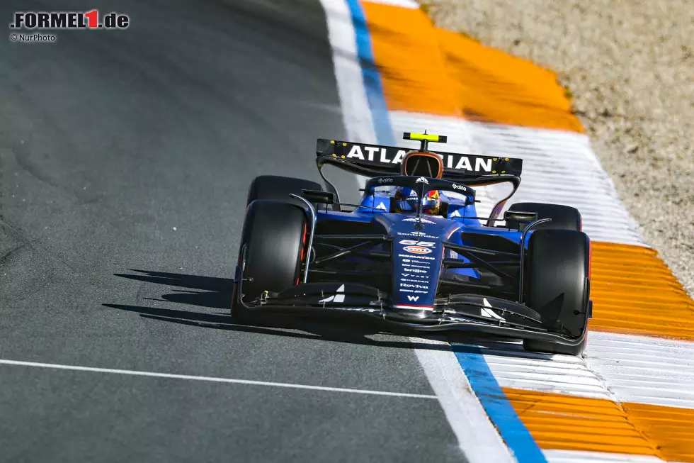 Carlos Sainz (Marc Surer: 4) - "Im Qualifying war er noch vor seinem Teamkollegen, doch im Rennen ging es schief." Foto zur News: Carlos Sainz (Marc Surer: 4) - "Im Qualifying war er noch vor seinem Teamkollegen, doch im Rennen ging es schief."