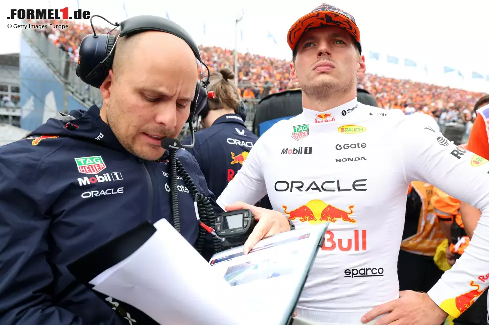 Foto zur News: Max Verstappen (Redaktion: 1) - Sehen wir auch, weshalb es von uns sogar eine 1 gibt. Mehr als P2 war im Red Bull nicht drin. Einstimmig ist unsere Note aber nicht, einige hätten wie unser Experte nur eine 2 gegeben, weil er nie eine echte Chance auf den Sieg hatte.