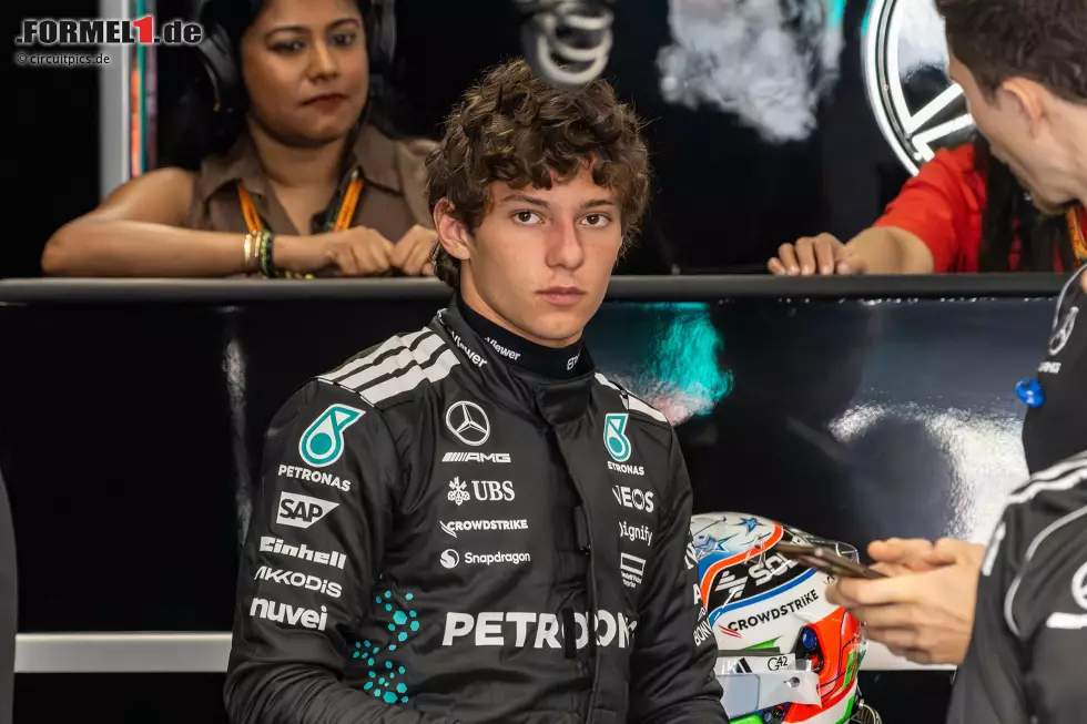 Andrea Kimi Antonelli (Redaktion: 5) - Uns waren es insgesamt einfach zu viele Fehler. Der Abflug im ersten Training, im Qualifying wieder in Q2 raus und im Rennen dann gleich zwei Strafen. Kommt aktuell einfach nicht aus seiner Krise. Foto zur News: Andrea Kimi Antonelli (Redaktion: 5) - Uns waren es insgesamt einfach zu viele Fehler. Der Abflug im ersten Training, im Qualifying wieder in Q2 raus und im Rennen dann gleich zwei Strafen. Kommt aktuell einfach nicht aus seiner Krise.