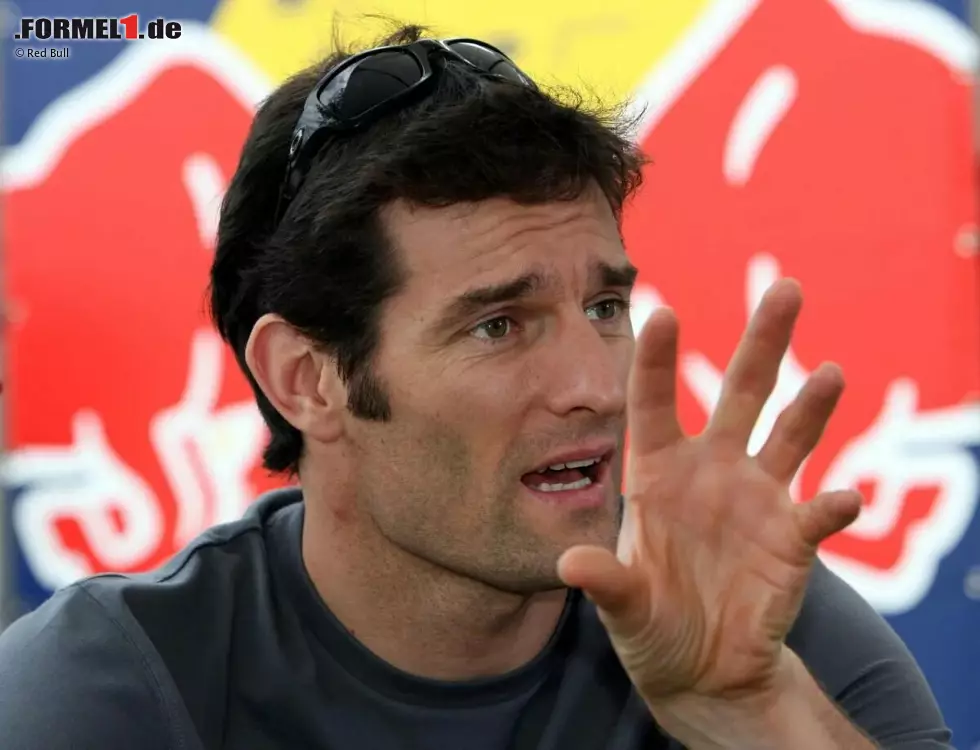 Mark Webber - 13. Platz beim Großen Preis von Australien 2007: Webber wechselte 2007 von Williams zu Red Bull und fuhr neben Coulthard. Er besiegte seinen Teamkollegen in Qualifying und Rennen, doch das Auto war zu dieser Zeit nicht konkurrenzfähig. Foto zur News: Mark Webber - 13. Platz beim Großen Preis von Australien 2007: Webber wechselte 2007 von Williams zu Red Bull und fuhr neben Coulthard. Er besiegte seinen Teamkollegen in Qualifying und Rennen, doch das Auto war zu dieser Zeit nicht konkurrenzfähig.