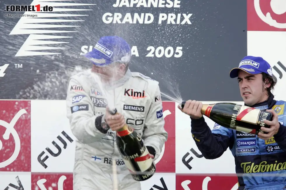 Foto zur News: Kimi Räikkönen (2005): Der Finne holt wie Weltmeister Fernando Alonso im Renault sieben Saisonsiege. Auch hier entscheidet am Ende die Konstanz, denn Alonso steht noch acht weitere Male auf dem Podium, McLaren-Pilot Räikkönen lediglich fünfmal. Alonso gewinnt den Titel bereits zwei Rennen vor Schluss.