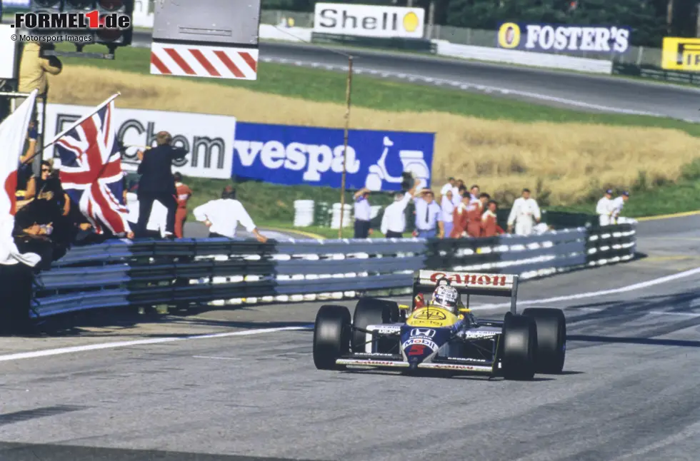 Nigel Mansell (1987): Drei Jahre nach Prost holt der Brite für Williams sechs Siege - aber ebenfalls nicht den WM-Pokal. Nelson Piquet gewinnt zwar lediglich drei Rennen, also gerade einmal halb so viele, steht dafür aber deutlich konstanter auf dem Podium. Zu viele Ausfälle und eine Verletzung am Saisonende verhindern Mansells Titel. Foto zur News: Nigel Mansell (1987): Drei Jahre nach Prost holt der Brite für Williams sechs Siege - aber ebenfalls nicht den WM-Pokal. Nelson Piquet gewinnt zwar lediglich drei Rennen, also gerade einmal halb so viele, steht dafür aber deutlich konstanter auf dem Podium. Zu viele Ausfälle und eine Verletzung am Saisonende verhindern Mansells Titel.