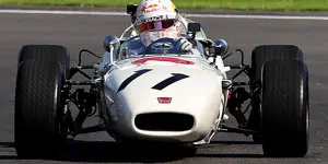 Yuki Tsunoda: Showrun im Honda RA272 von 1965 Foto zur News: Yuki Tsunoda: Showrun im Honda RA272 von 1965