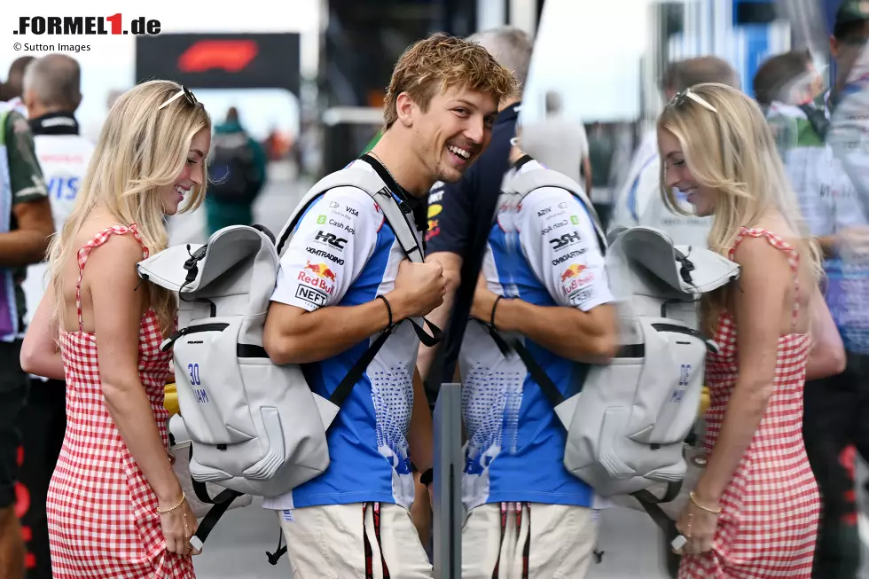Foto zur News: Liam Lawson (Redaktion: 2) - Das würdigen auch wir entsprechend. Der Trend zeigt bei ihm nach einem schwierigen Saisonstart nach oben. Im Qualifying und im Rennen schneller als der Teamkollege und am Sonntag sogar vor Verstappen im Red Bull.