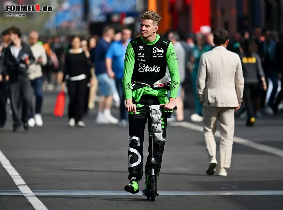 Nico Hülkenberg (Redaktion: 4) - Zustimmung dieses Mal von uns, ein Redakteur hätte für das Q1-Aus und die Strafe im Rennen sogar eine 5 gegeben. Landete im Qualifying jetzt bereits zum vierten Mal in Folge hinter Rookie Bortoleto. Das sollte eigentlich nicht passieren. Foto zur News: Nico Hülkenberg (Redaktion: 4) - Zustimmung dieses Mal von uns, ein Redakteur hätte für das Q1-Aus und die Strafe im Rennen sogar eine 5 gegeben. Landete im Qualifying jetzt bereits zum vierten Mal in Folge hinter Rookie Bortoleto. Das sollte eigentlich nicht passieren.