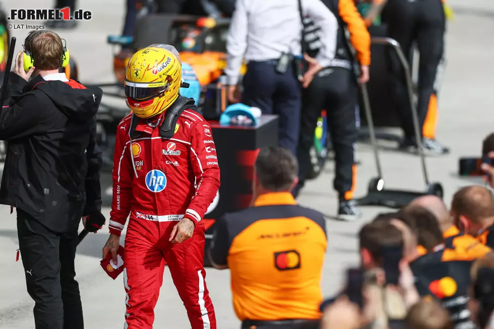 Foto zur News: Lewis Hamilton (Redaktion: 4) - Hier lag von der 3 bis zur 5 bei uns alles auf dem Tisch. Während einige unserem Experten zustimmen, erinnern andere daran, dass er in Q2 nur gut zwei Zehntel langsamer als der Teamkollege war. Kämpfte im Rennen dann im ersten Stint auf harten Reifen mit stumpfen Waffen. Insgesamt aber natürlich zu wenig.