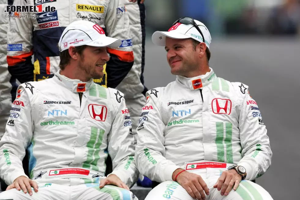 Rubens Barrichello (Jenson Button): Ein ähnliches Bild wie bei Webber. In seinem Fall ist Michael Schumacher bei Ferrari der Weltmeister, den er nie schlägt. Dafür hat er 2008 bei Honda die Nase gegen Jenson Button vorne. Als das Team unter dem Namen Brawn ein Jahr später Weltmeister wird, ist Button aber vorne und holt sich den Titel ... Foto zur News: Rubens Barrichello (Jenson Button): Ein ähnliches Bild wie bei Webber. In seinem Fall ist Michael Schumacher bei Ferrari der Weltmeister, den er nie schlägt. Dafür hat er 2008 bei Honda die Nase gegen Jenson Button vorne. Als das Team unter dem Namen Brawn ein Jahr später Weltmeister wird, ist Button aber vorne und holt sich den Titel ...