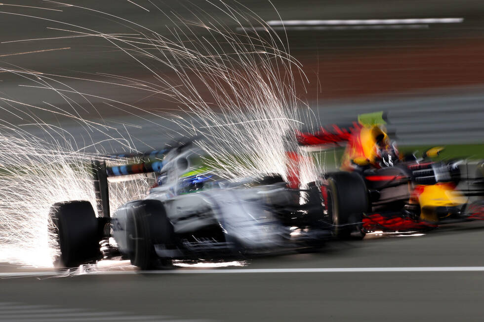 Foto zur News: Das war das actionreiche Formel-1-Rennen in Manama 2016: Vettels Pech, Hamiltons Kollision und Rosbergs Triumph