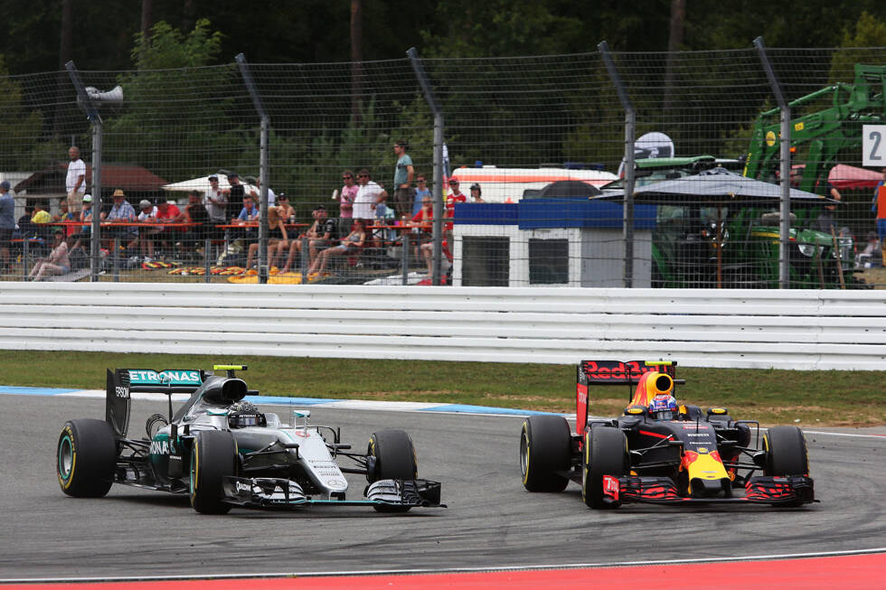 Foto zur News: Das war das Formel-1-Rennen in Hockenheim: Hamiltons Entscheidung am Start, Rosbergs zu hartes Überholmanöver