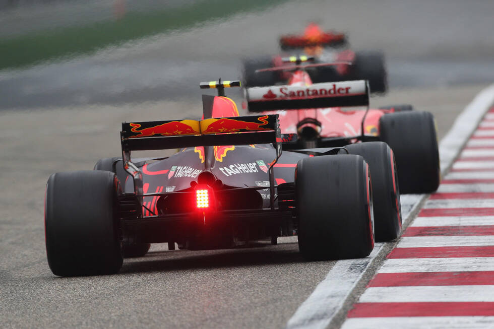 Foto zur News: Das war das Formel-1-Rennen in Schanghai 2017: Duell Lewis Hamilton vs. Sebastian Vettel geht weiter, Max Verstappen ist der Regenkönig