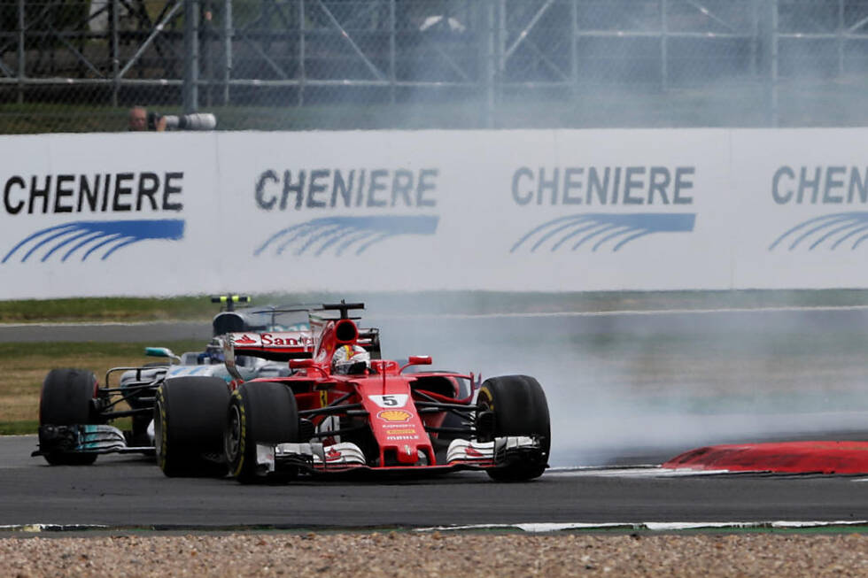 Foto zur News: Das Formel-1-Rennen in Silverstone: Verstappens toller Fight mit Vettel, Ricciardos Aufholjagd und Hamiltons Triumph