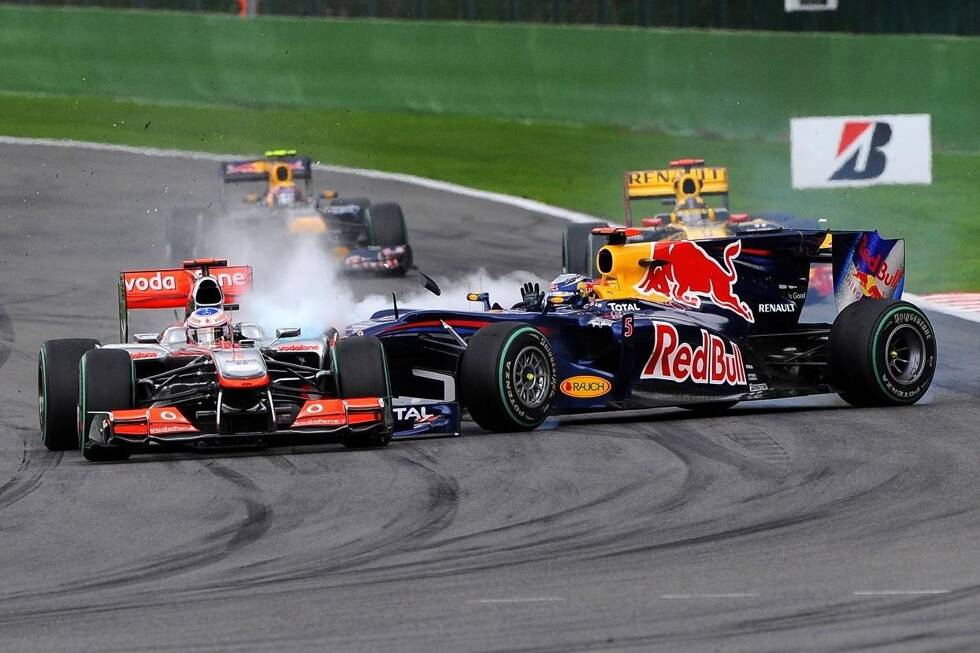 Foto zur News: Vom Rammstoß gegen Lewis Hamilton in Baku bis zu &quot;Multi 21&quot; - Wir werfen einen Blick auf die umstrittensten Situationen in Sebastian Vettels Formel-1-Karriere