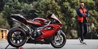 Fotostrecke: Lewis Hamilton und sein Motorrad von MV Agusta