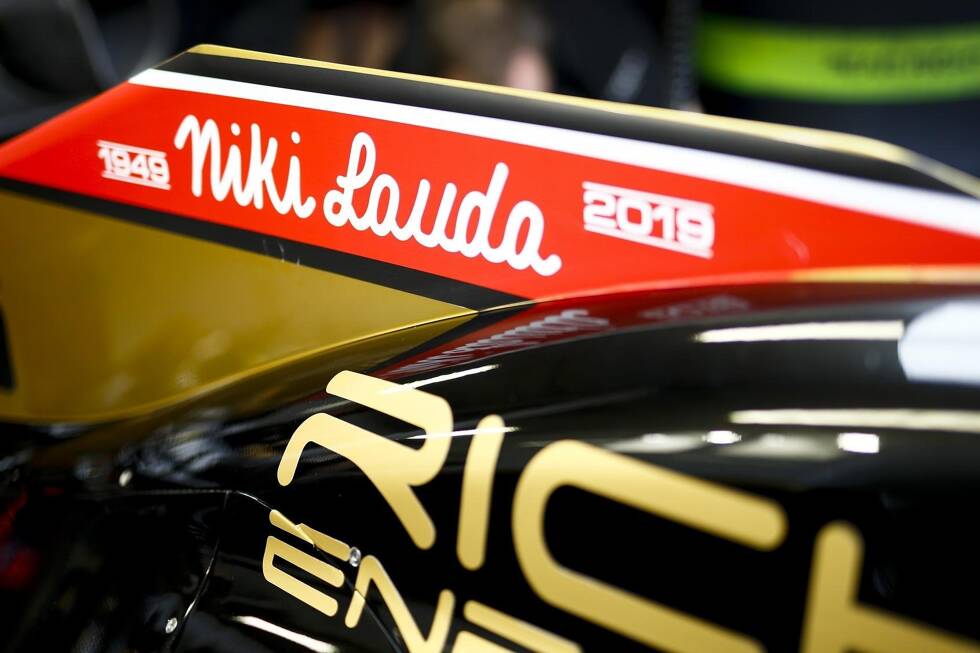 Foto zur News: Teams und Fahrer erinnern beim Monaco-Grand-Prix 2019 an den kürzlich verstorbenen dreimaligen Formel-1-Weltmeister Niki Lauda