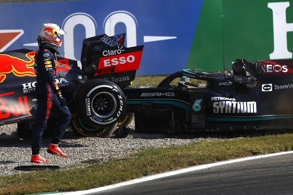 Foto zur News: Wie der spektakuläre Crash zwischen den WM-Rivalen Lewis Hamilton und Max Verstappen beim Formel-1-Rennen in Monza zustandekam, Bild für Bild!