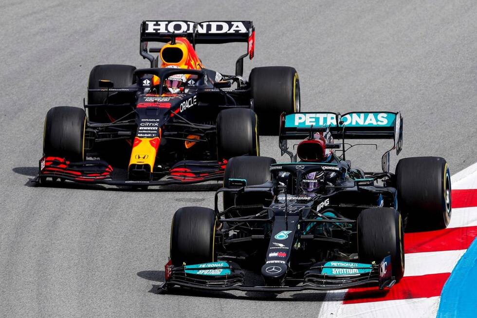 Foto zur News: Der Formel-1-Saisonverlauf 2021 Bild für Bild: Wie Max Verstappen und Lewis Hamilton punktgleich ins Finale gingen und am Ende Verstappen triumphierte