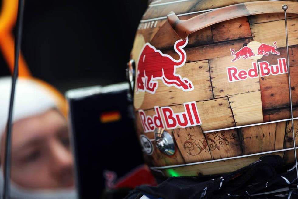 Foto zur News: Sebastian Vettel hat im Laufe der Jahre viele außergewöhnliche Helme getragen: Wir zeigen euch die coolsten!