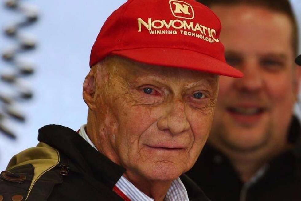 Foto zur News: Weltmeister, Perfektionist, TV-Experte: Niki Lauda erlebte in seinen 70 Lebensjahren eine außerordentliche Karriere als Sportler und Geschäftsmann