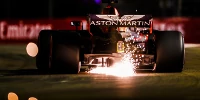 Foto zur News: Fehlzündungen, Rätselraten, aber: Ricciardo hofft auf Strategie