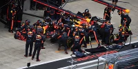 Foto zur News: Daniel Ricciardo: Wegen stark beschädigtem Auto so langsam
