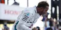Foto zur News: Hamilton mit Rückenwind im Suzuka-Himmel: "Die beste Strecke im Kalender"