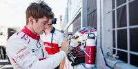 Foto zur News: Toto Wolff hat Respekt vor Charles Leclerc: Lieber Alonso im Ferrari?