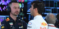 Foto zur News: "Mit Faust durch die Wand": Ricciardo zerstört nach Ausfall Umkleideraum