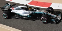 Foto zur News: Dank Sondererlaubnis: Lewis Hamilton startet in Abu Dhabi mit Startnummer 1