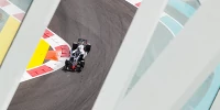 Foto zur News: Rückspiegel für den Weihnachtsbaum: Tete-a-tete zwischen Grosjean und Gasly