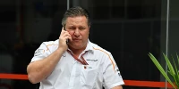 Foto zur News: "Einfach schlecht": Zak Brown geht hart mit McLaren ins Gericht
