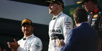 Foto zur News: Lewis Hamilton über Teamkollegen: An Bottas ist nur der Bart neu ...