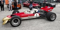 Foto zur News: Damon Hill: Demofahrt im Weltmeister-Lotus von Vater Graham