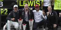 Foto zur News: Jackie Stewart: "Glücklicher" Hamilton vor allem wegen Mercedes erfolgreich