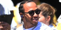 Foto zur News: Lewis Hamilton: Doping lohnt sich nicht, sollte sich aber ...