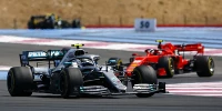 Foto zur News: Binotto freut Duell Bottas vs. Leclerc: "Waren nah dran!"