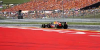 Foto zur News: Helmut Marko: Spielberg eines der besten Red-Bull-Rennen aller Zeiten