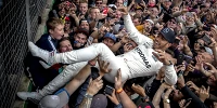 Foto zur News: "Herz" in Großbritannien: Lewis Hamilton versteht Kritik nicht